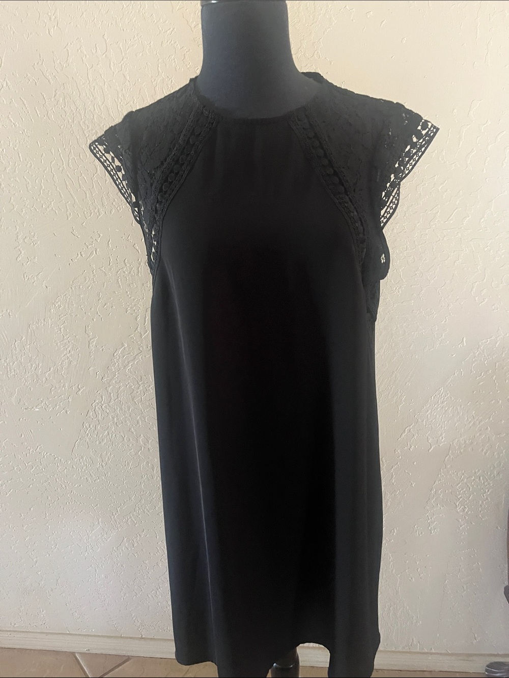 Zara Black Lace Cap-Sleeve Shift Dress